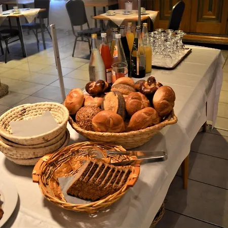 Schwarzes Ross Hotel 3*